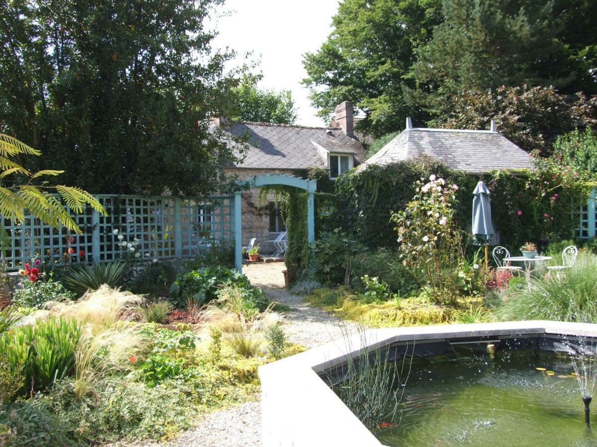 شقة Le Glycine A Manoir Sainte Cecile Juvigny-Val-d'Andaine المظهر الخارجي الصورة
